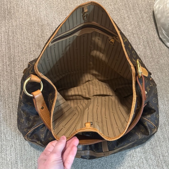 Louis Vuitton Delightful Shoulder Bag - Picture 2 of 6